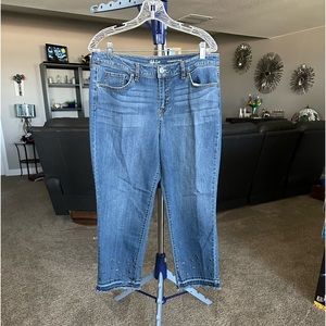 Style&Co NWOT straight cropped stonewashed denim Jeans. Size 14